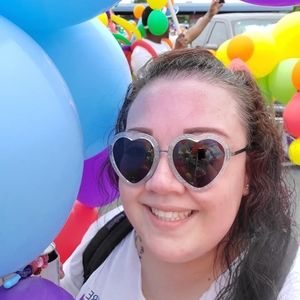 Meet your Posher, Priscilla